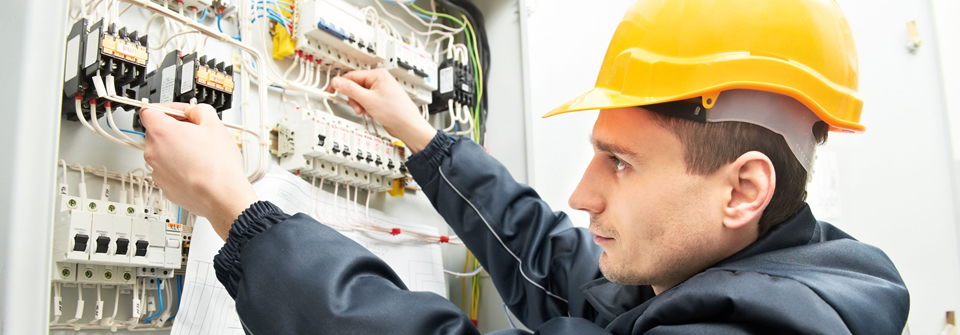 industrial electricians